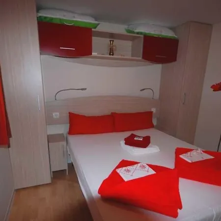 Mobilheim Luna Camping Park Soline #79993 Biograd na Moru